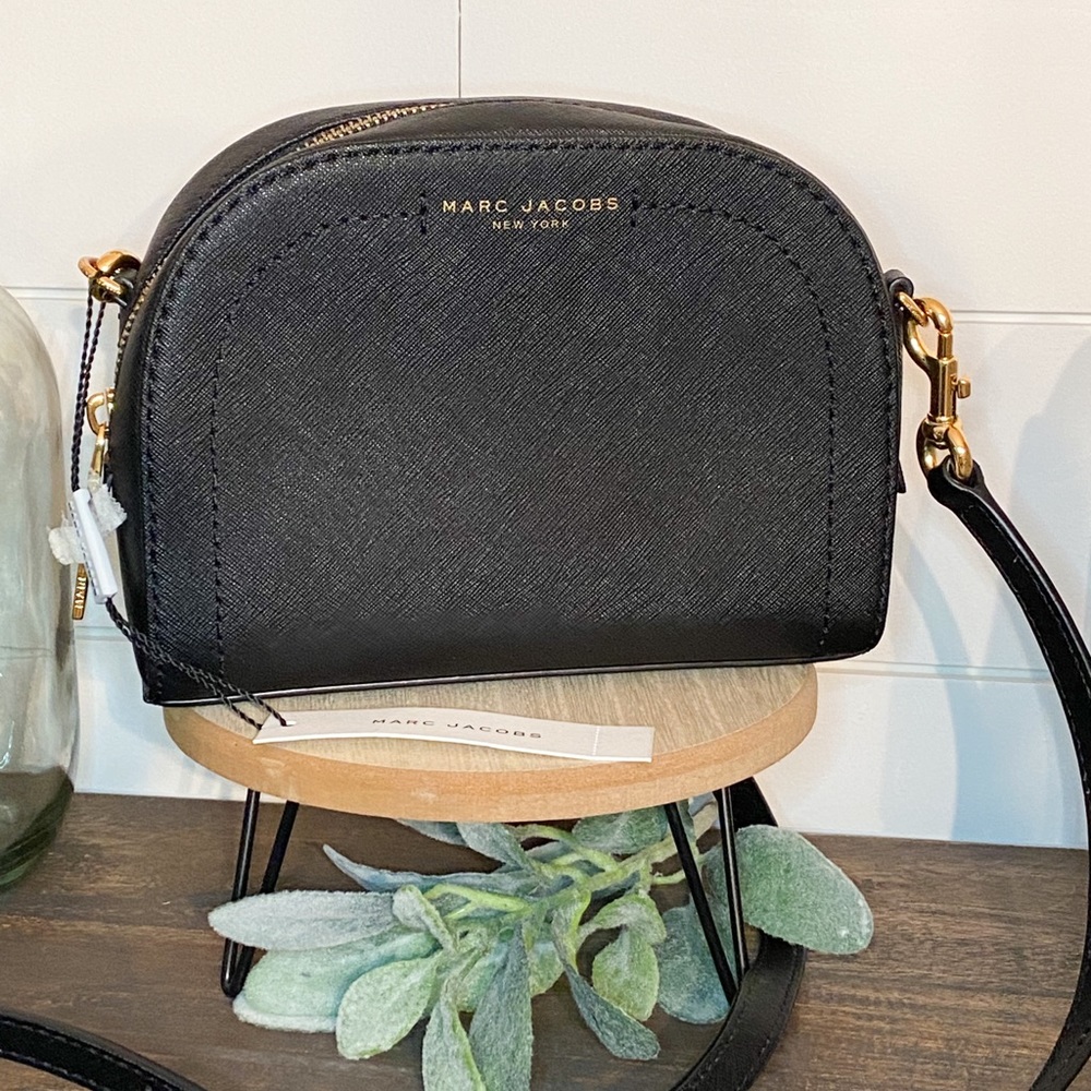 Marc Jacobs cross body!!🌟